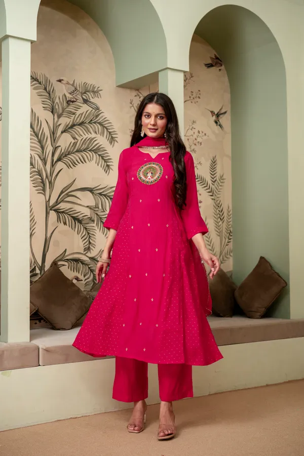 Magenta_Embroidered_Kurta_Set_For_Women