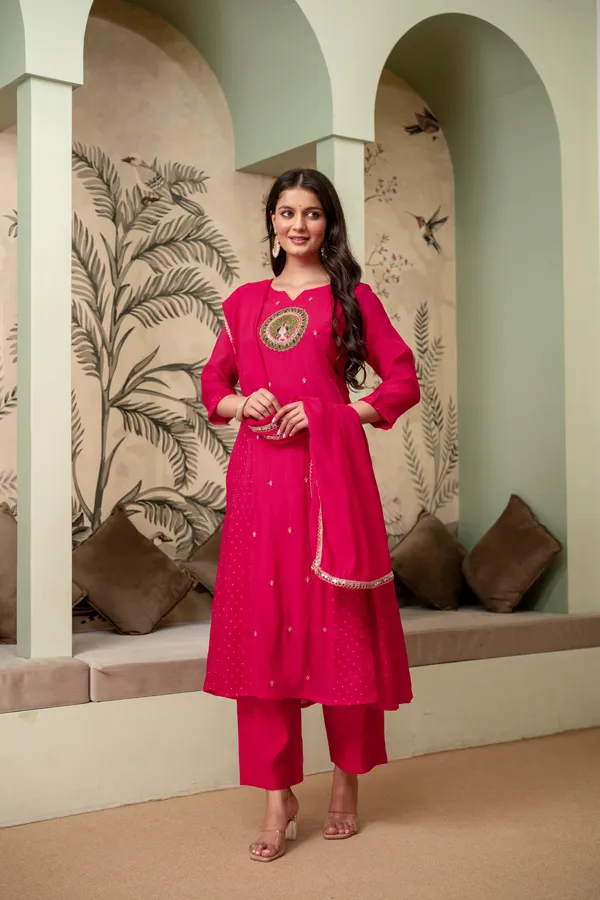 Magenta_Embroidered_Kurta_Set_For_Women