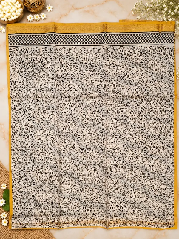 Black_Paisley_Print_Saree_For_Women