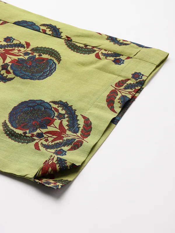 Olive_Pure_Cotton_Pleated_Floral_Printed_Kurta_With_Palazzos_For_Women