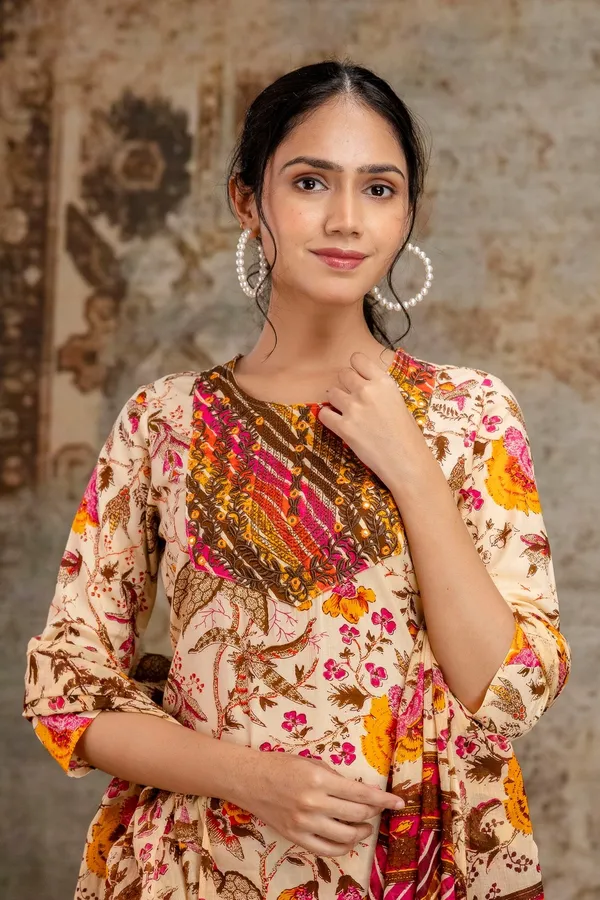 Orange_Pure_Cotton_Embroidered_Floral_Printed_Kurta_Set_For_Women