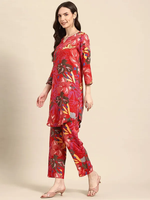 Red_Viscose_Rayon_Floral_Printed_Top_Palazzo_Co-Ords_For_Women