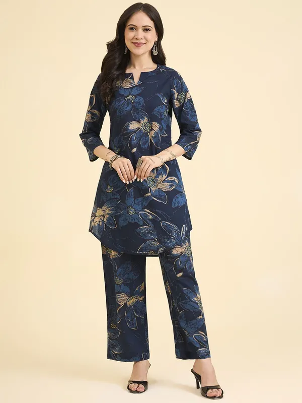 Blue_Pure_Cotton_Floral_Printed_Straight_Co-Ords_For_Women