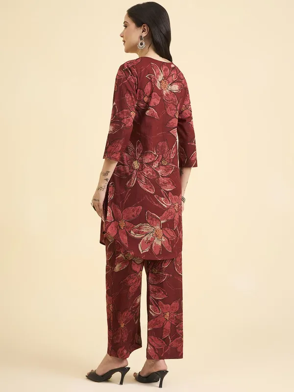 Red_Pure_Cotton_Floral_Printed_Straight_Co-Ords_For_Women