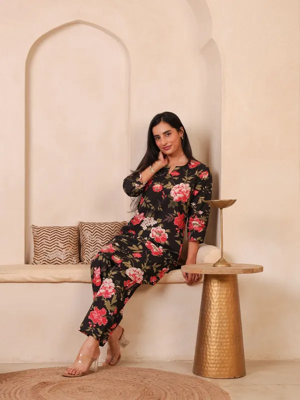 Black_Pure_Cotton_Floral_Printed_Straight_Co-Ords_For_Women