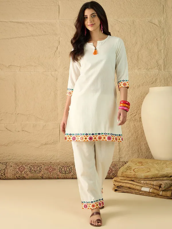 White_Pure_Cotton_Embroidered_Kurta_Straight_Co-Ords_For_Women