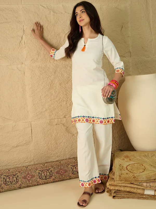 White_Pure_Cotton_Embroidered_Kurta_Straight_Co-Ords_For_Women