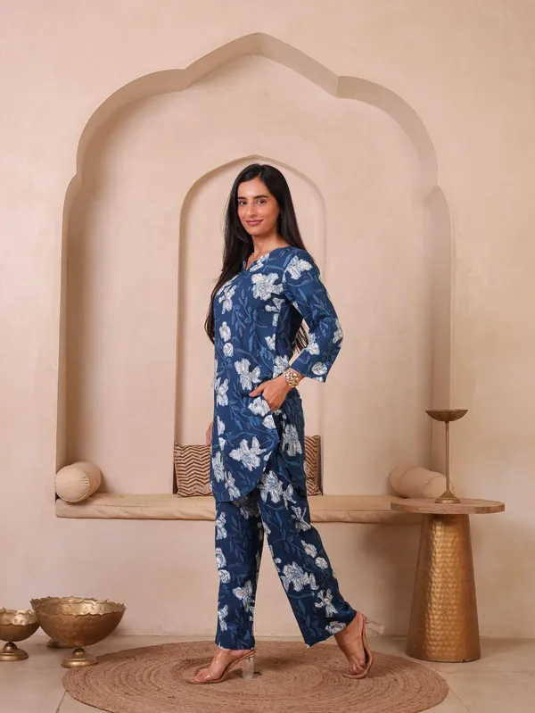 Blue_Viscose_Rayon_Floral_Printed_Straight_Co-Ords_For_Women