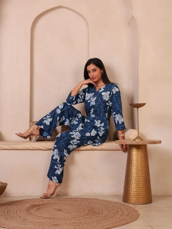 Blue_Viscose_Rayon_Floral_Printed_Straight_Co-Ords_For_Women