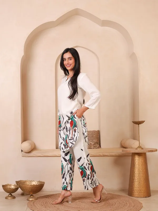 White_Viscose_Rayon_Printed_Relaxed_Top_Palazzo_Co-Ords_For_Women