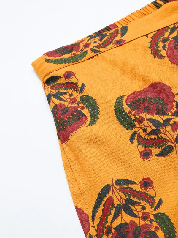 Mustard_Pure_Cotton_Pleated_Floral_Printed_Kurta_With_Palazzos_For_Women