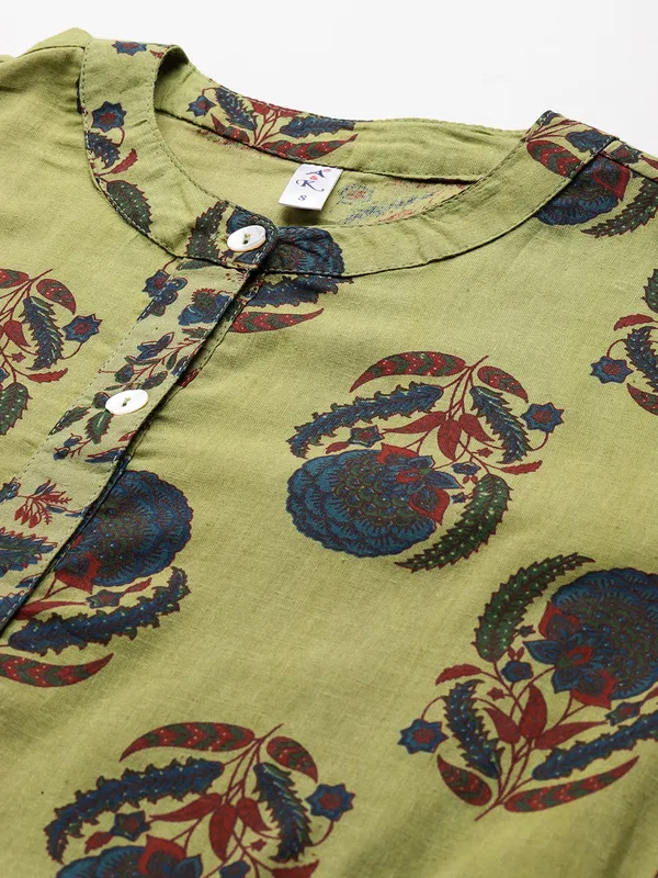 Olive_Pure_Cotton_Pleated_Floral_Printed_Kurta_With_Palazzos_For_Women