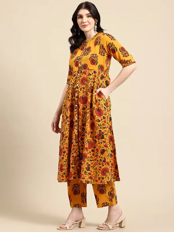 Mustard_Pure_Cotton_Pleated_Floral_Printed_Kurta_With_Palazzos_For_Women