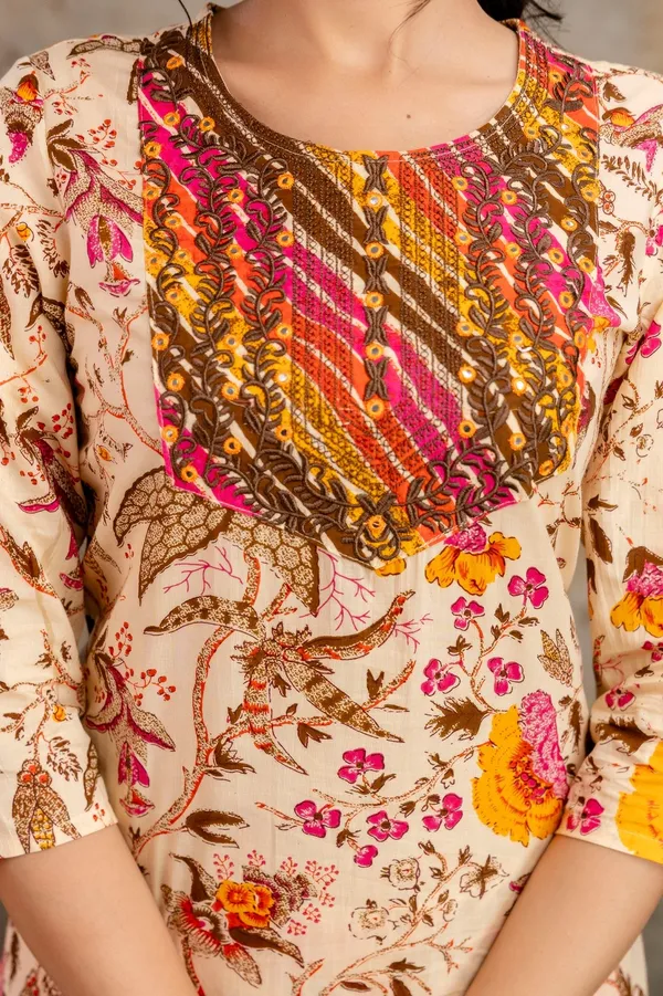 Orange_Pure_Cotton_Embroidered_Floral_Printed_Kurta_Set_For_Women