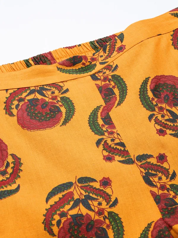 Mustard_Pure_Cotton_Pleated_Floral_Printed_Kurta_With_Palazzos_For_Women