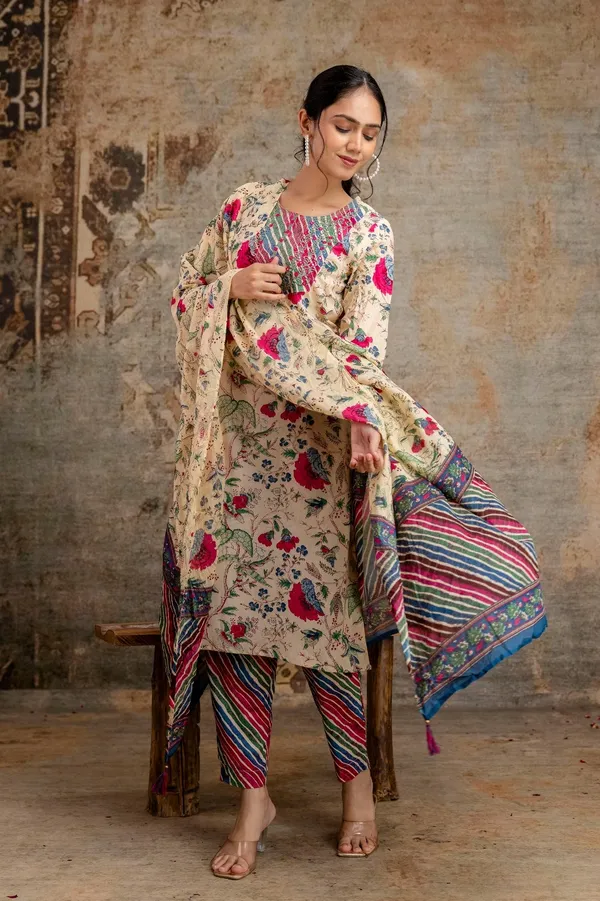 Pink_Pure_Cotton_Embroidered_Floral_Printed_Kurta_Set_For_Women