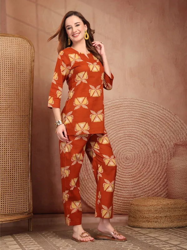 Pure_Cotton_Geometric_Printed_Top_with_Palazzos_Co-Ords