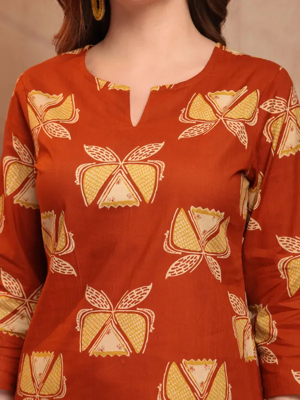 Pure_Cotton_Geometric_Printed_Top_with_Palazzos_Co-Ords