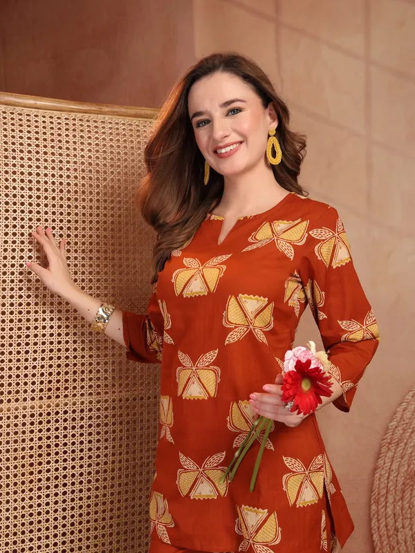 Pure_Cotton_Geometric_Printed_Top_with_Palazzos_Co-Ords