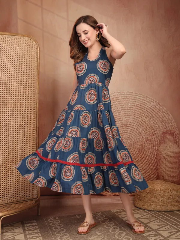 Pure_Cotton_Halter_Neck_Tiered_A-Line_Ethnic_Dress
