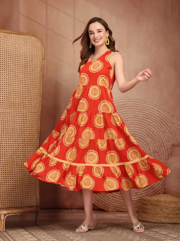 Pure_Cotton_Halter_Neck_Tiered_A-Line_Ethnic_Dress
