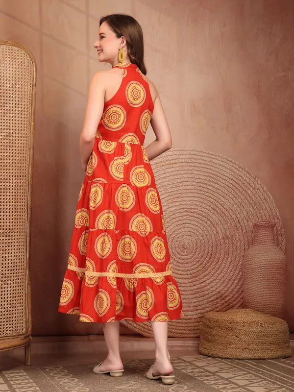 Pure_Cotton_Halter_Neck_Tiered_A-Line_Ethnic_Dress