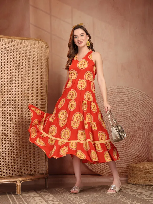 Pure_Cotton_Halter_Neck_Tiered_A-Line_Ethnic_Dress