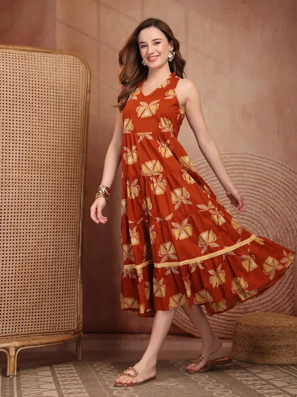 Pure_Cotton_Halter_Neck_Tiered_A-Line_Ethnic_Dress