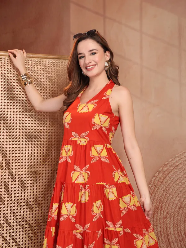 Pure_Cotton_Halter_Neck_Tiered_A-Line_Ethnic_Dress