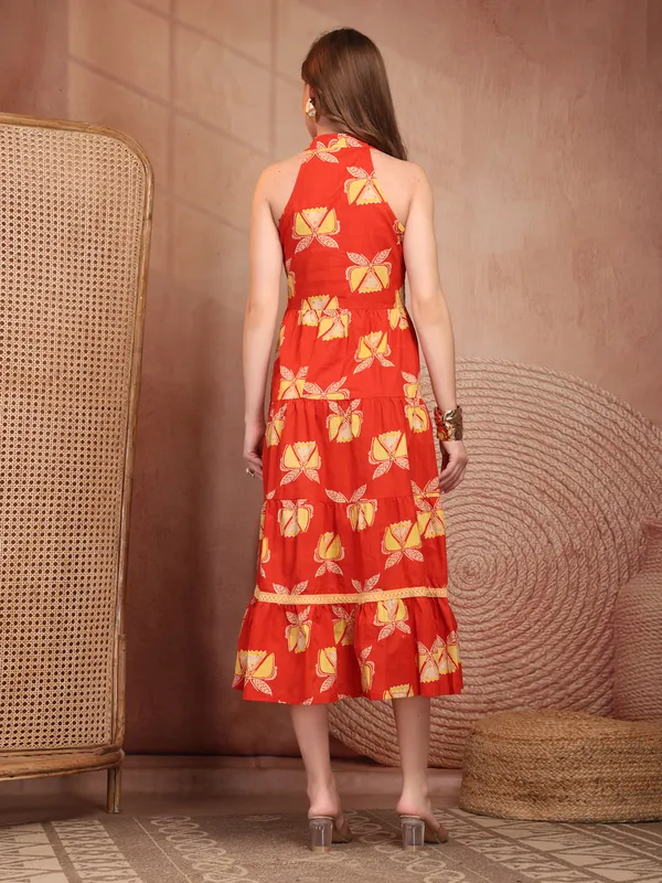 Pure_Cotton_Halter_Neck_Tiered_A-Line_Ethnic_Dress