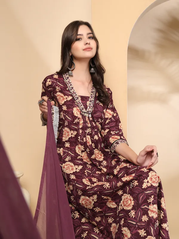 Purple_Pure_Cotton_Regular_Floral_Printed_Sequinned_Kurta_Set_For_Women