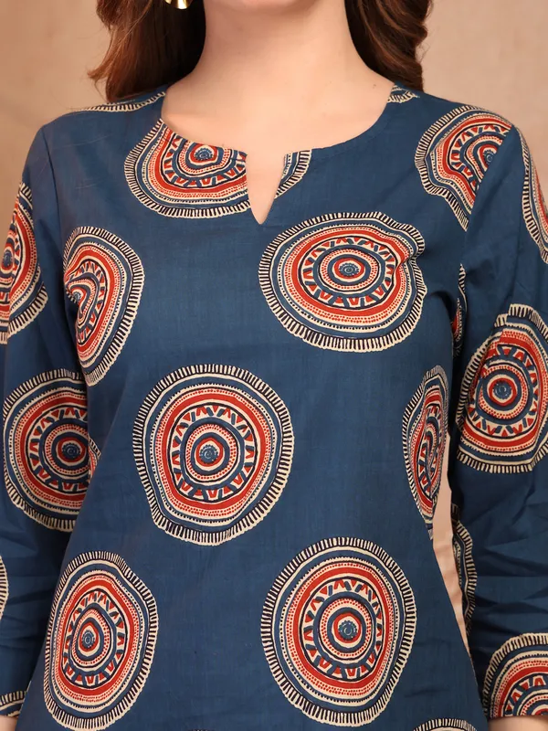 Pure_Cotton_Geometric_Printed_Top_with_Palazzos_Co-Ords