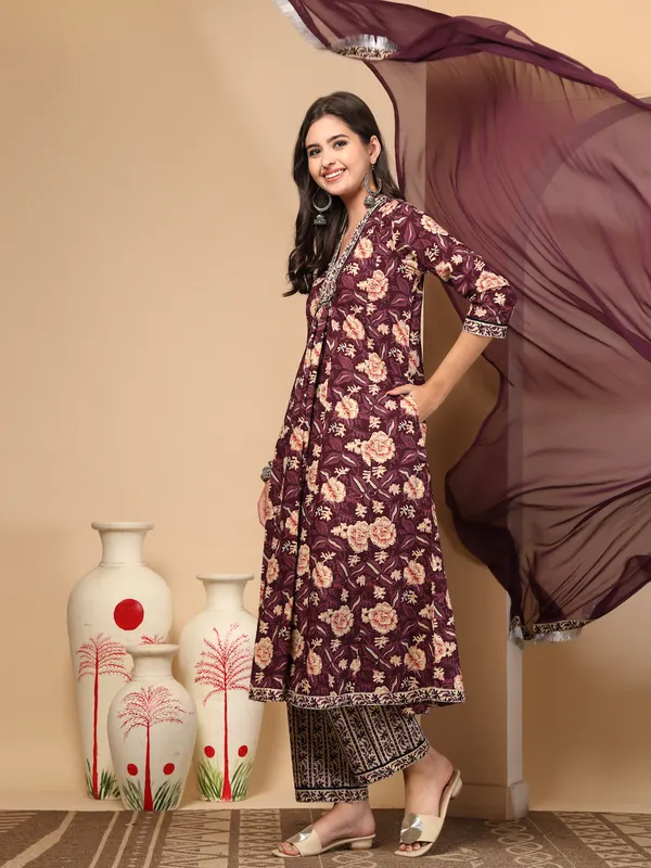 Purple_Pure_Cotton_Regular_Floral_Printed_Sequinned_Kurta_Set_For_Women