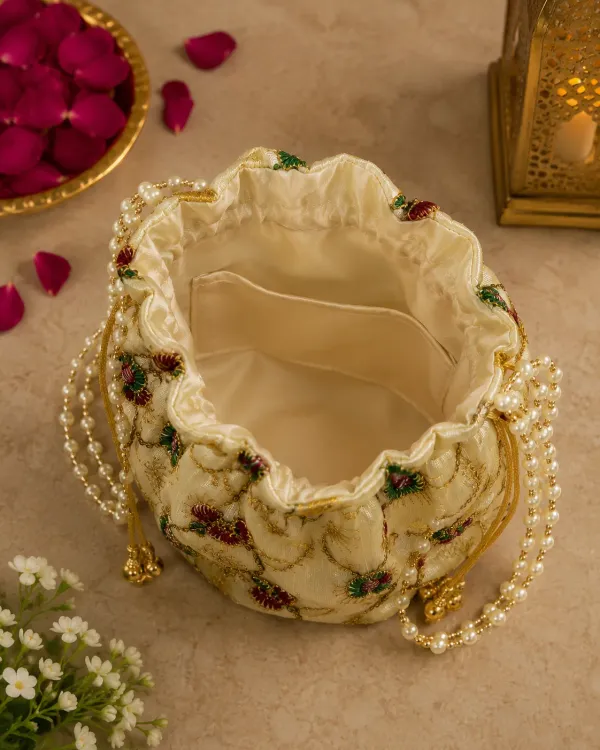 Ivory_Jute_Cotton_Embroidered_Potli_Bag_For_Women