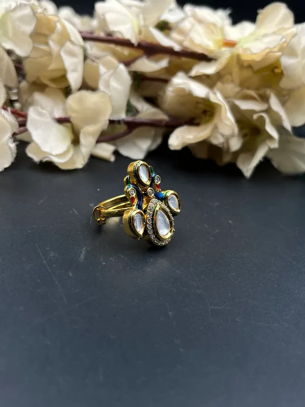 Gold_Tone_Clear_Teardrop_Cluster_Ring_For_Women