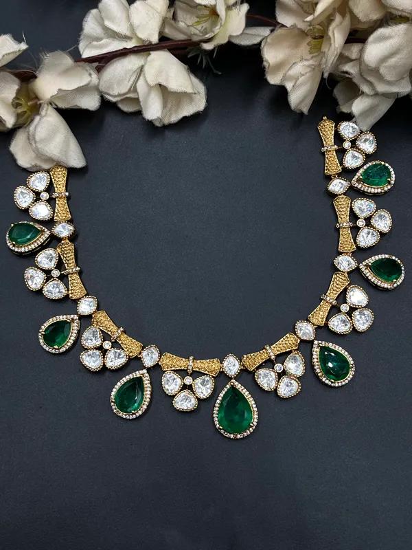 Green_&_Gold_Tone_Teardrop_Stone_Necklace_And_Earrings_Set
