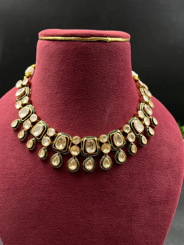 Gold_Green_Stone_Kundan_Necklace_Set_For_Women