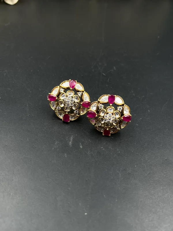 Gold_Red_Stone_Floral_Stud_Earrings_For_Women