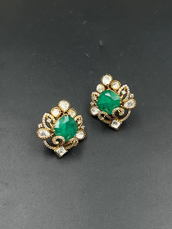 Green_Gold-Tone_Faceted_Stone_Leaf_Detail_Stud_Earrings_For_Women