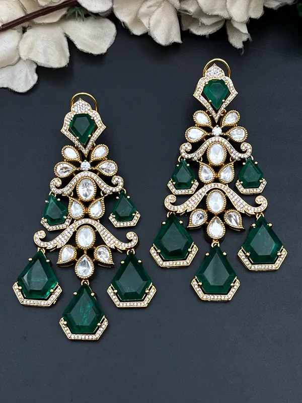 Green_Gold_Tone_Kundan_Floral_Earrings_For_Women