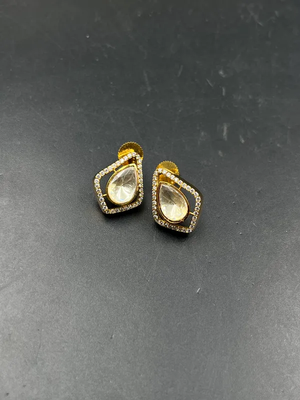 Gold_Tone_Teardrop_Stone_Stud_Earrings_For_Women