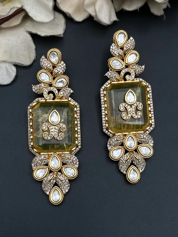 Gold_Green_Stone_Rectangular_Drop_Earrings_For_Women