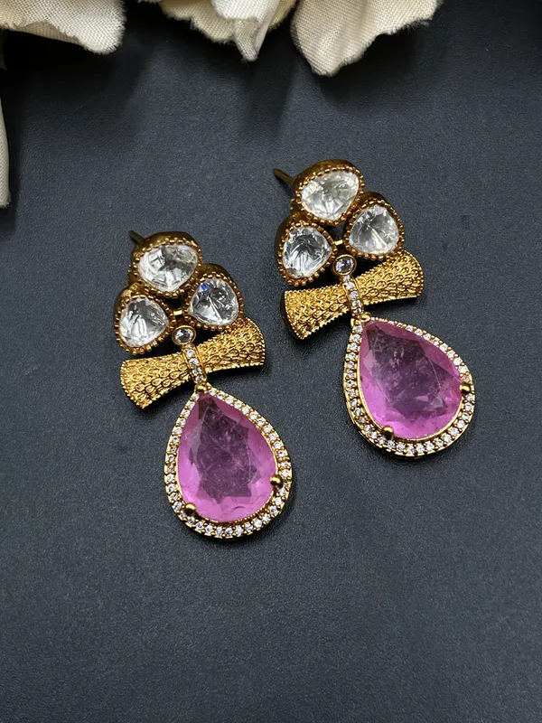 Gold_&_Pink_Floral_Stone_Necklace_And_Earrings_Set