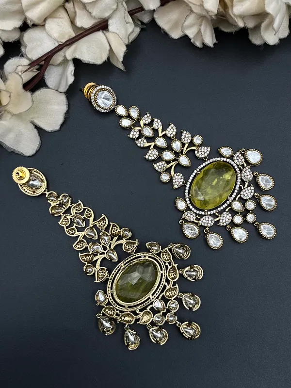 Gold_Green_Stone_Studded_Bajubandh_Earring_Pair__For_Women