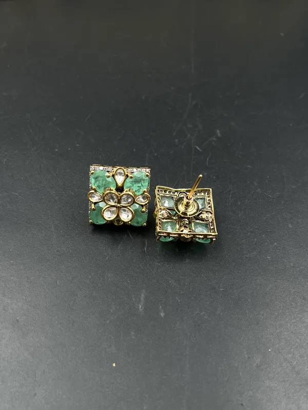 Gold_Green_Stone_Rectangular_Floral_Stud_Earrings_For_Women