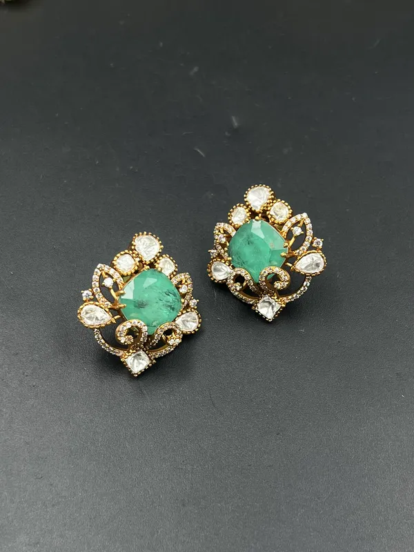 Green_Gold-Tone_Faceted_Stone_Leaf_Detail_Stud_Earrings_For_Women