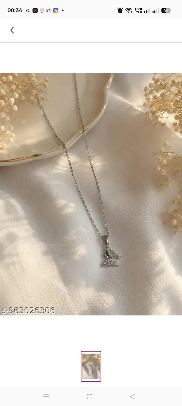 Silver_Tone_Pendant_Necklace_for_Women