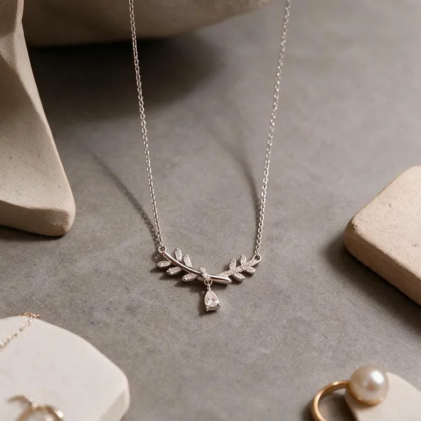 Rose_Gold_Alloy_Floral_Pendant_Necklace_For_Women