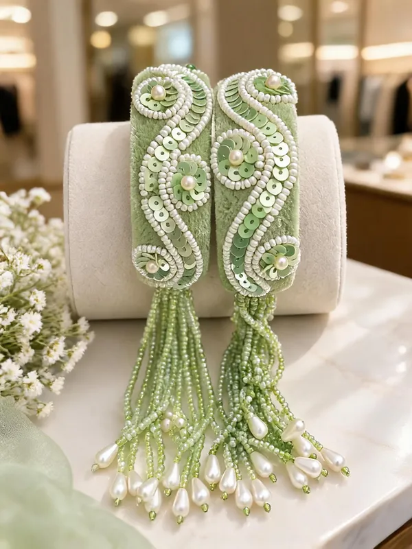 Green_Metal_Beaded_Bangle_For_Women