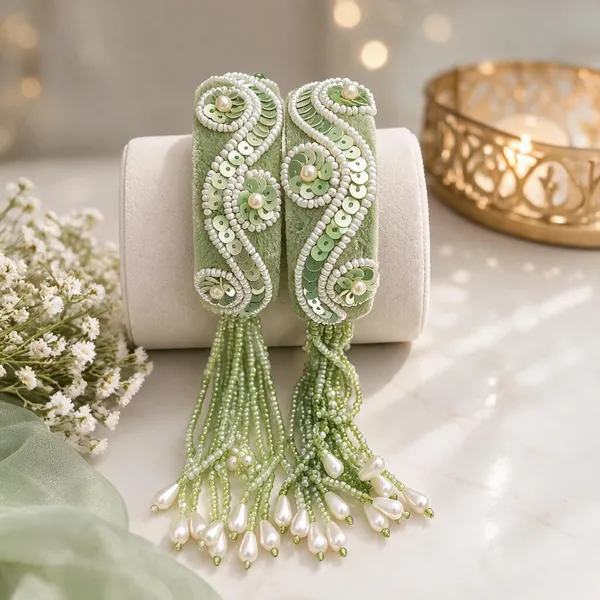 Green_Metal_Beaded_Bangle_For_Women